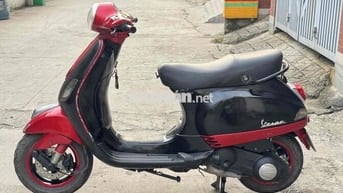 Piaggio Vespa LX 125 Fi Đỏ Đen