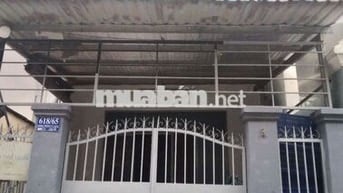 Nhà mặt tiền đường , khu dân cư an ninh tốt