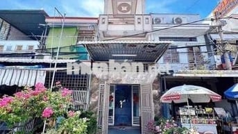 Nhà mặt tiền Trần Phú 3 phòng có nội thất 10tr/tháng