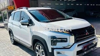 Mitsubishi Xpander Cross 2024 - 6700 km