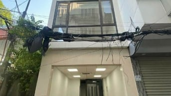 CHO THUÊ NHÀ NGUYÊN CĂN MẶT ĐƯỜNG - 5 TẦNG - 31M2 - CÓ THANG MÁY