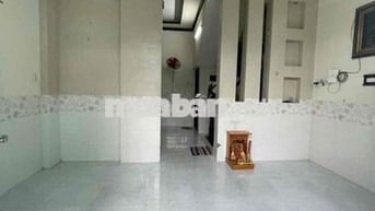 Nhà lầu 2 phòng 2 máy lạnh sau lưng ĐH Y Dược