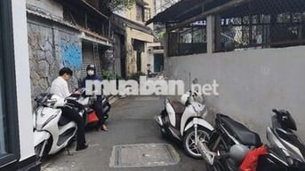 Nhà mới vào ở ngay, ngay mặt mặt đường Nguyễn Trọng tuyển p2 tân bình