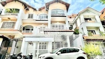 SIÊU PHẨM BIỆT THỰ KHU PXL- 188A Hoa Lan, P2 - PN - Dtsd 400m2 sàn