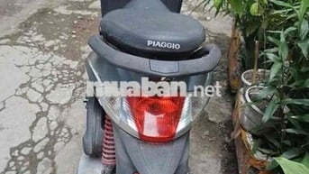 Liberty 3v ie. Biển số thành phố.