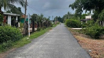 Đất ngộp trung tâm cần tiền về quê