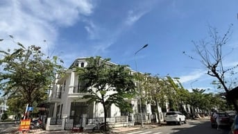 Nhà 2 mặt tiền, thích hợp làm văn phòng diện tích 88m2. Giá thuê 7tr