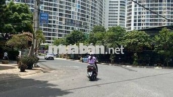 BÁN LÔ ĐẤT ĐẸP MẶT TIỀN KHU BIỆT THỰ CHÍ LINH P.10 : 9T TL