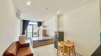 Căn Hộ Studio 40m2 Ban Công Nội Thất Cao Cấp Vị Trí Giữa Trung Tâm