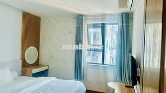 Phòngmới đủ N.thất,jờ tự do,kế Cviên Cao Lỗ P4Q8,WC riêg,M.lạnh,cửa sổ