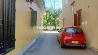 Bán nhà , 64m2, 3 phòng ngủ, thôn Cầu Thăng Long , sát Đường Anh Dũng