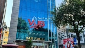 Bán nhà mặt tiền đường 30m BÀU CÁT, DT: 8X18m, 4 tấm, giá 65 tỷ