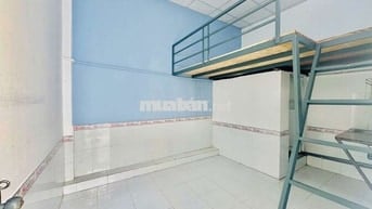 2tr6 lầu 2. 2tr7 trệt. Ở được luôn.