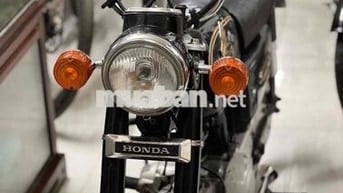 Honda CD50 màu Đen