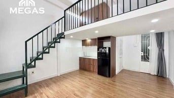 Nhà Chính chủ cho thuê, Full nội thất, 30m2 ngay Cầu Vượt ngã tư ga