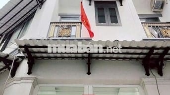 BÁN NHÀ 2 MẶT TIỂN HẺM , XE HƠI ĐẬU TRƯỚC NHÀ