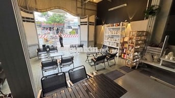 Cho thuê nhà mặt tiền Huỳnh Tấn Phát, quận 7