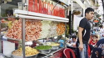 Quán bánh canh quận 1 cần 3 phục vụ tươi trẻ 300-350k/ngày 