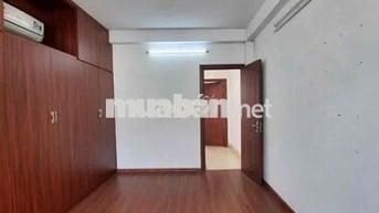 Nhà Mặt TIền Kinh Doanh Nguyễn Chí Thanh ,DT: 4x20m, 3 Lầu St, 4PN 4WC