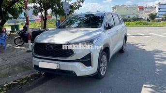Toyota Innova Cross 2025 Trắng