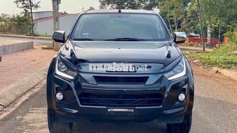 Isuzu Dmax 2019 - 15000 km