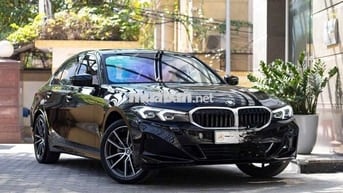 E cần bán BMW 320i Sport Line 2023