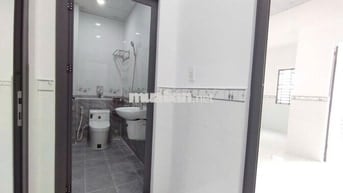 BÁN NHÀ TRỆT LẦU HẺM 102 TRẦN HOÀNG NA