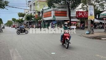 HÀNG HIẾM - BÁN NHÀ MỚI NGAY TRUNG TÂM TP CẦN