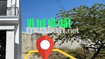 Bán đất Đ.Nguyễn Thị Triệu gần cầu vượt Củ Chi DT 100m2 giá 900tr, shr