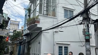 NhÀ BÁN lô góc 2 mặt tiền hẻm xe hơi tới nhà, ngay p7 Gò Vấp