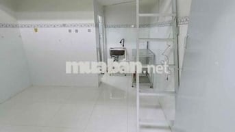 Phòng trọ 12m2 có gác đúc bê tông, lầu 2, giá 1.2tr Lâm Thị Hố, Q.12