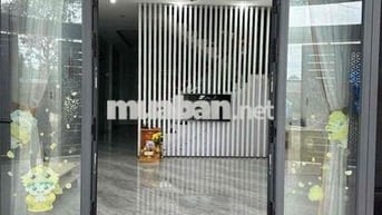 Nhà mặt tiền Mới xây mới keng 5*20 1pn tiện kinh doanh