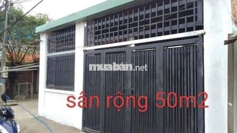 Cho thuê nhà sân rộng 50m2 mặt tiền Trương Văn Vĩnh