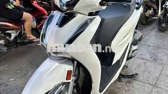 Honda SH 150 ABS cuối 2022 mới 99% Bstp chính chủ