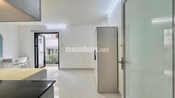 TRỐNG SẴN PHÒNG BAN CÔNG FULL NỘI THẤT -  NGAY NGÃ TƯ 7