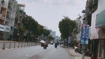 Bán mặt tiền Lý Thái Tổ (DT:4.2x18m nở hậu 5.3m, 4 lầu) P.01 quận 10