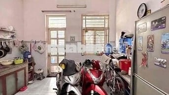 Nhà 3 tầng Tân Kỳ Tân Quý, DT 8x8, đúc BTCT kiên cố, chỉ 5,3T còn TL