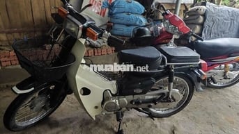 Honda Super Cub 82 Trắng, Đen