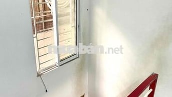 Phòng có gác đường Trần Xuân Soạn, Q7 gần cầu Rạch Ông