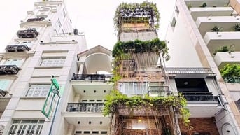 Nhà mt chợ Bến Thành, 160m², 2 khối nhà 10 tầng, dòng tiền 170tr/th