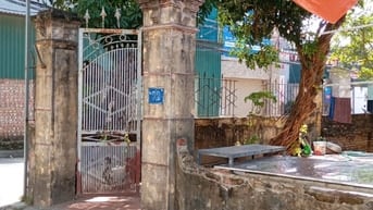 CHO HỘ GIA ĐÌNH THUÊ NGUYÊN CĂN NHÀ PHỐ XUÂN ĐỖ, CỰ KHỐI, CĂN GÓC. NGÕ