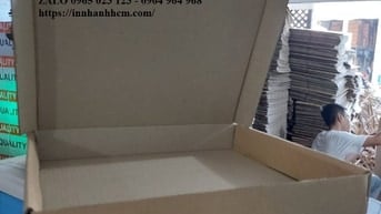 Nam Lao Động Phổ Thông Làm Việc Tại Hóc Môn