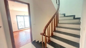 Bán nhà Quỳnh Đô 50m2 x 5 tầng, mặt tiền 4.5m, ngõ ô tô, giá 6.5 tỷ