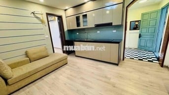 Bán tập thể Nguyễn Chính 65m, sát mặt phố, ô tô đỗ chân cầu thang, 2 n