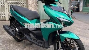 Cần tiền bán xe