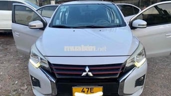 Mitsubishi Attrage Trắng 5 chỗ