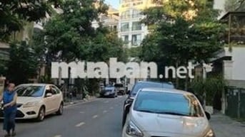 Cho Thuê Tầng 1+2+3  phố Lâm Hạ Long Biên Thang Máy Giá 32 Triệu