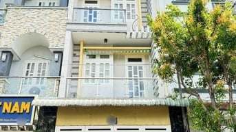 Cho Thuê Nhà HXH Đường Dương Quảng Hàm Gần Cc Hà Kiều.