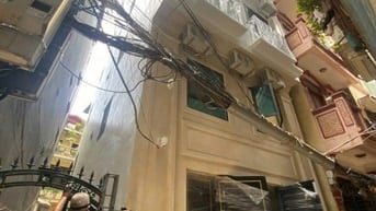 BÁN NHÀ NGÕ 221 TÔN ĐỨC THẮNG, ĐANG HOÀN THIỆN, THÁNG 12 XONG