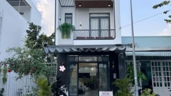 Cần bán gấp nhà đang ở ngay Chợ Bờ Ngựa, nhà 1 lầu 6x20m, 750tr